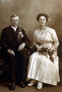 Edward and Elsie Goettsch Jarchow Wedding